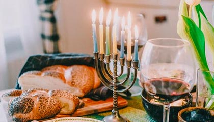 AYX GAME-C罗在训练中完成倒钩技惊四座，c罗倒钩什么水平