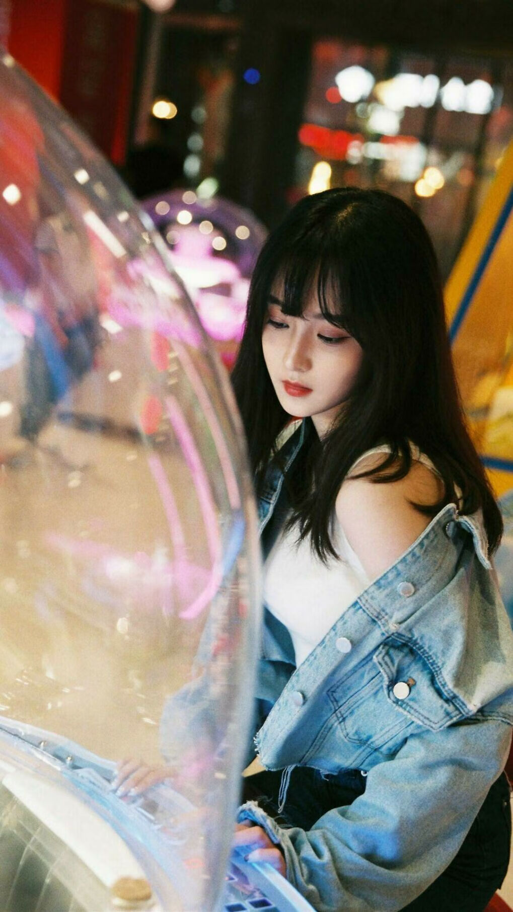 爱游戏官网-篮球赛场情绪控制训练成焦点话题，篮球比赛允许观众适度宣泄情绪