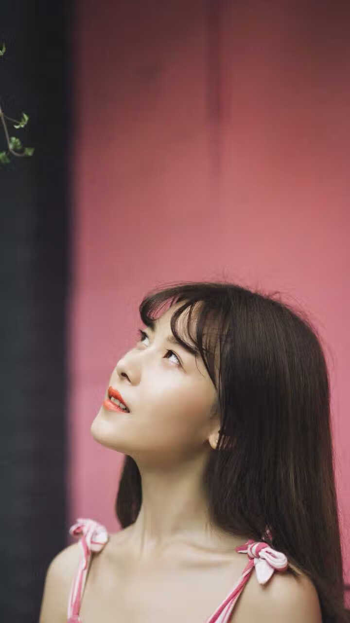 李恩:凭借出色的视野和精准传球,他提升了全黑队进攻效率,李恩壁因一件球衣爆红